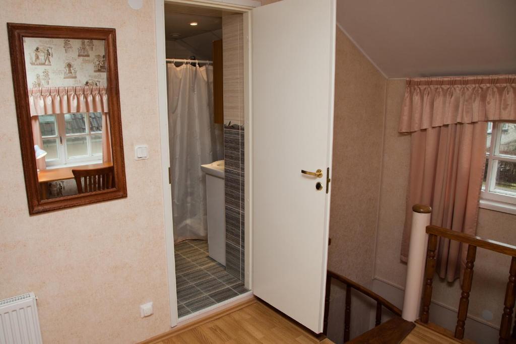 Repo Hotel Kuressaare Exterior photo